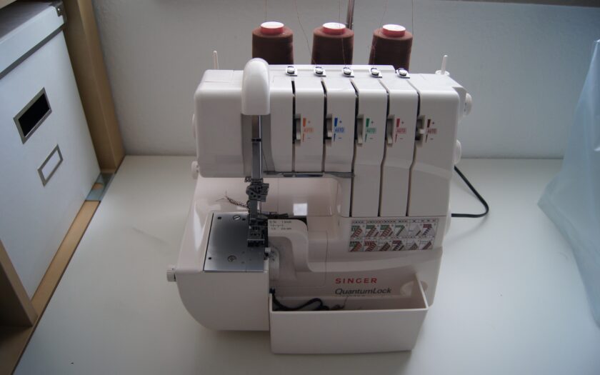 Singer QuantumLock 967