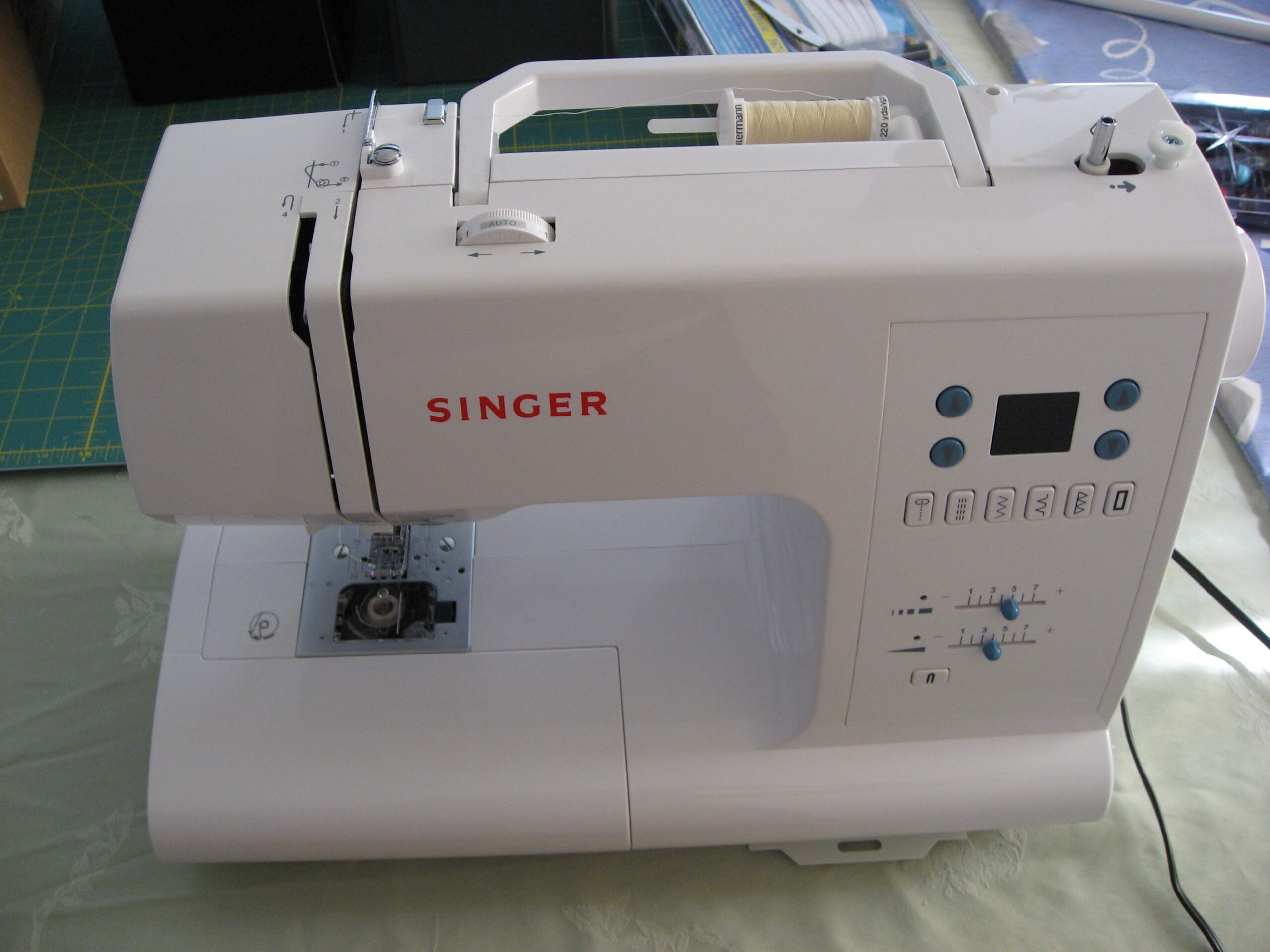 Singer Cosmo 7466